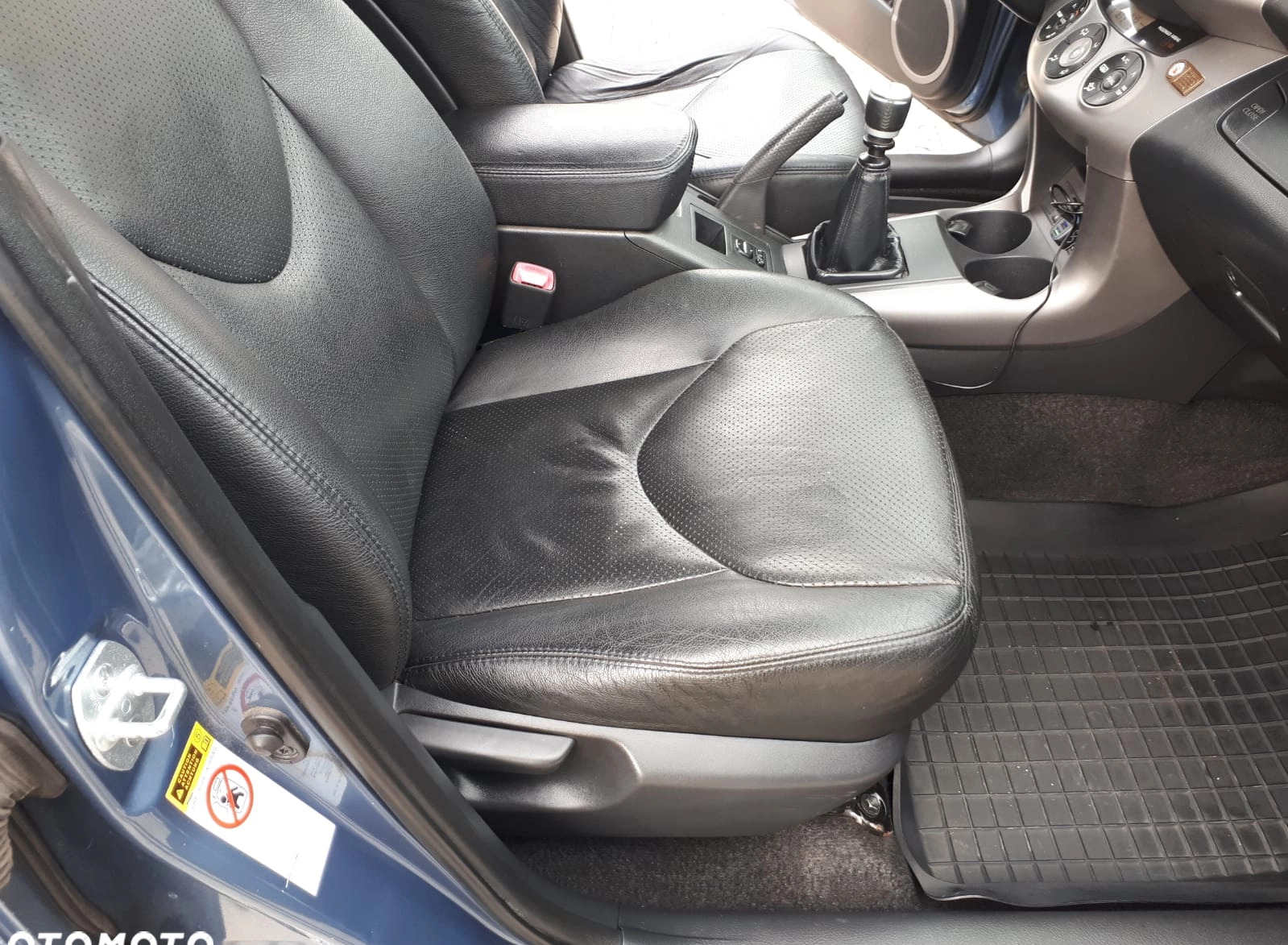 Toyota RAV4 cena 27800 przebieg: 233000, rok produkcji 2007 z Legnica małe 232